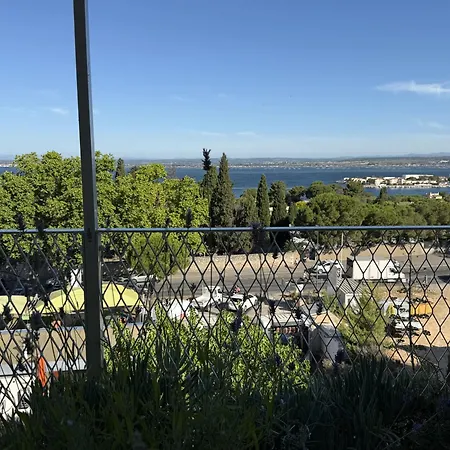 Apartment Elegant T2 Avec Terrasse A Sete, Parking Securise - Fr-1-338-627 *