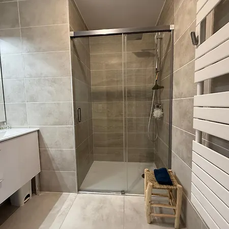 Elegant T2 Avec Terrasse A Sete, Parking Securise - Fr-1-338-627 Apartment