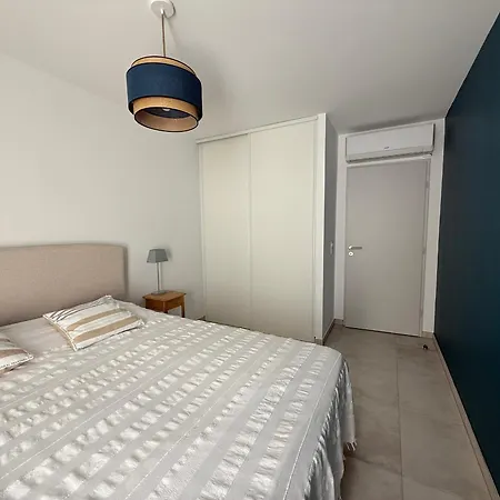 Elegant T2 Avec Terrasse A Sete, Parking Securise - Fr-1-338-627 Apartment